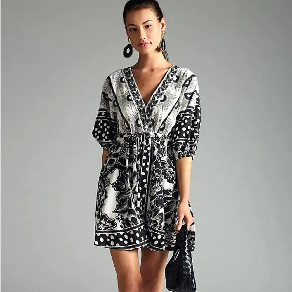 FARM Rio Monochrome Patterned Top - Picture 2 of 5